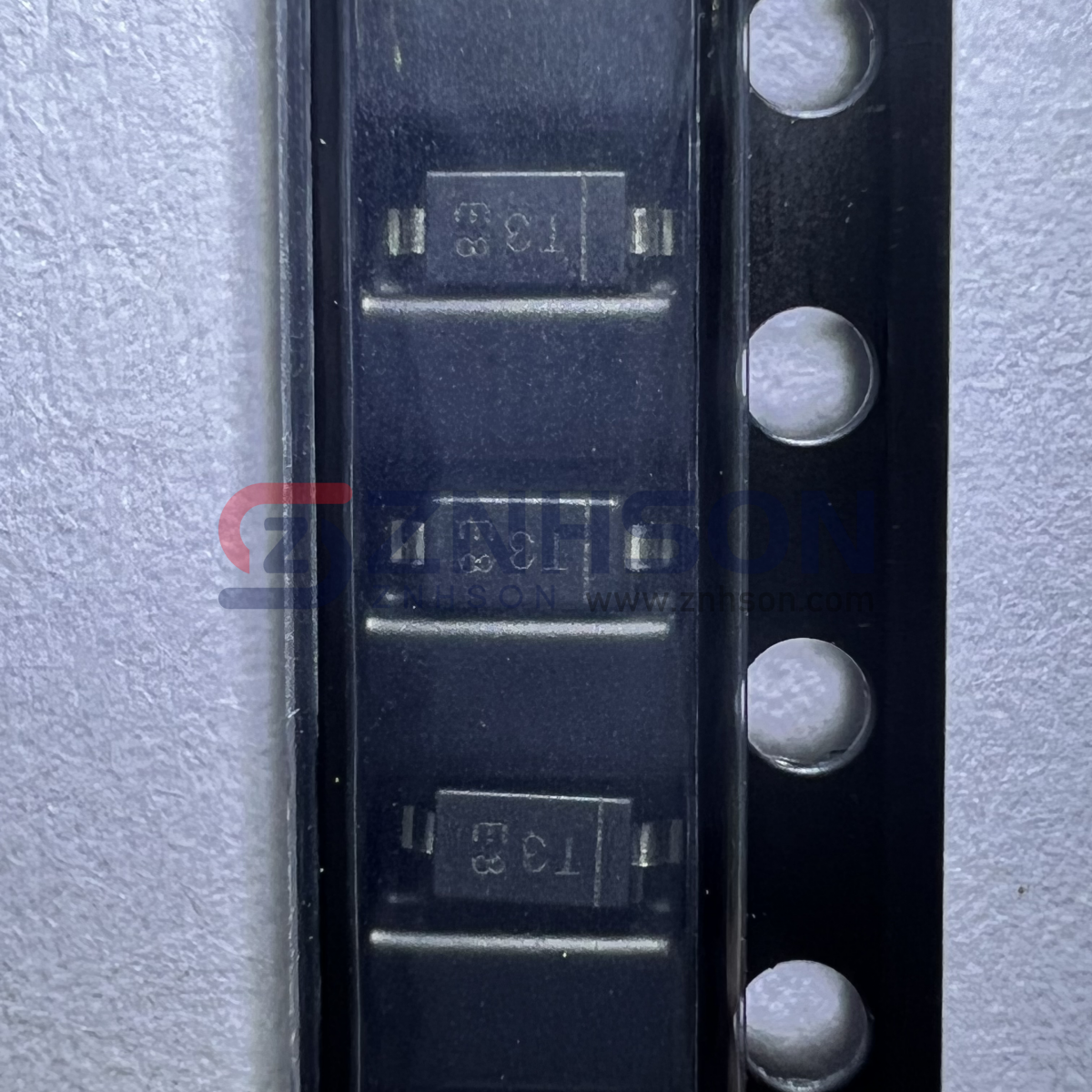 BAV21W-7-F Preview