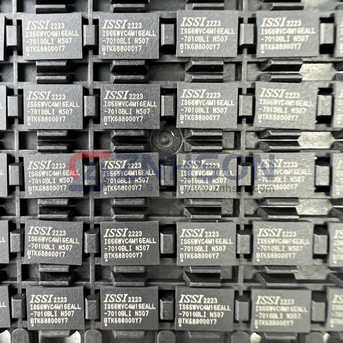 IS66WVC4M16EALL-7010BLI