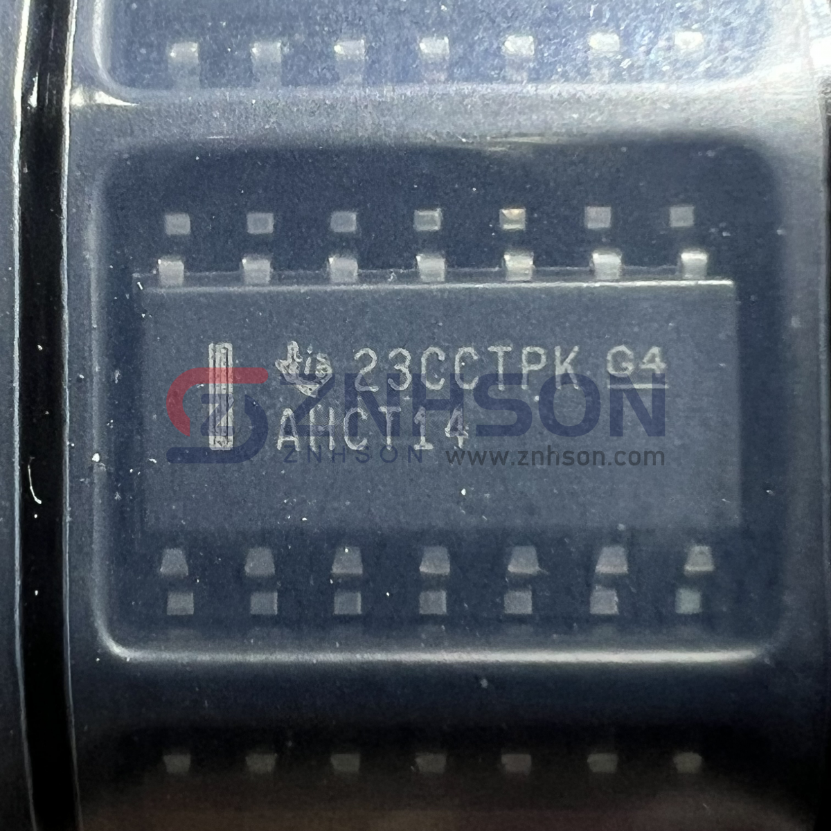 SN74AHCT14D