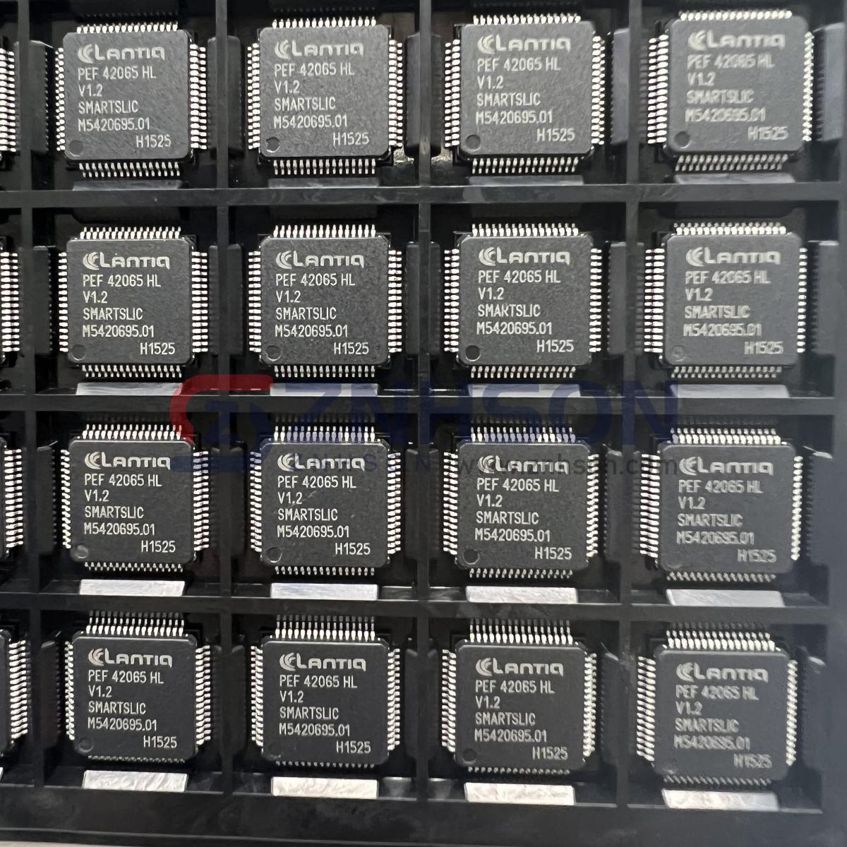 PEF42065HLV12XP