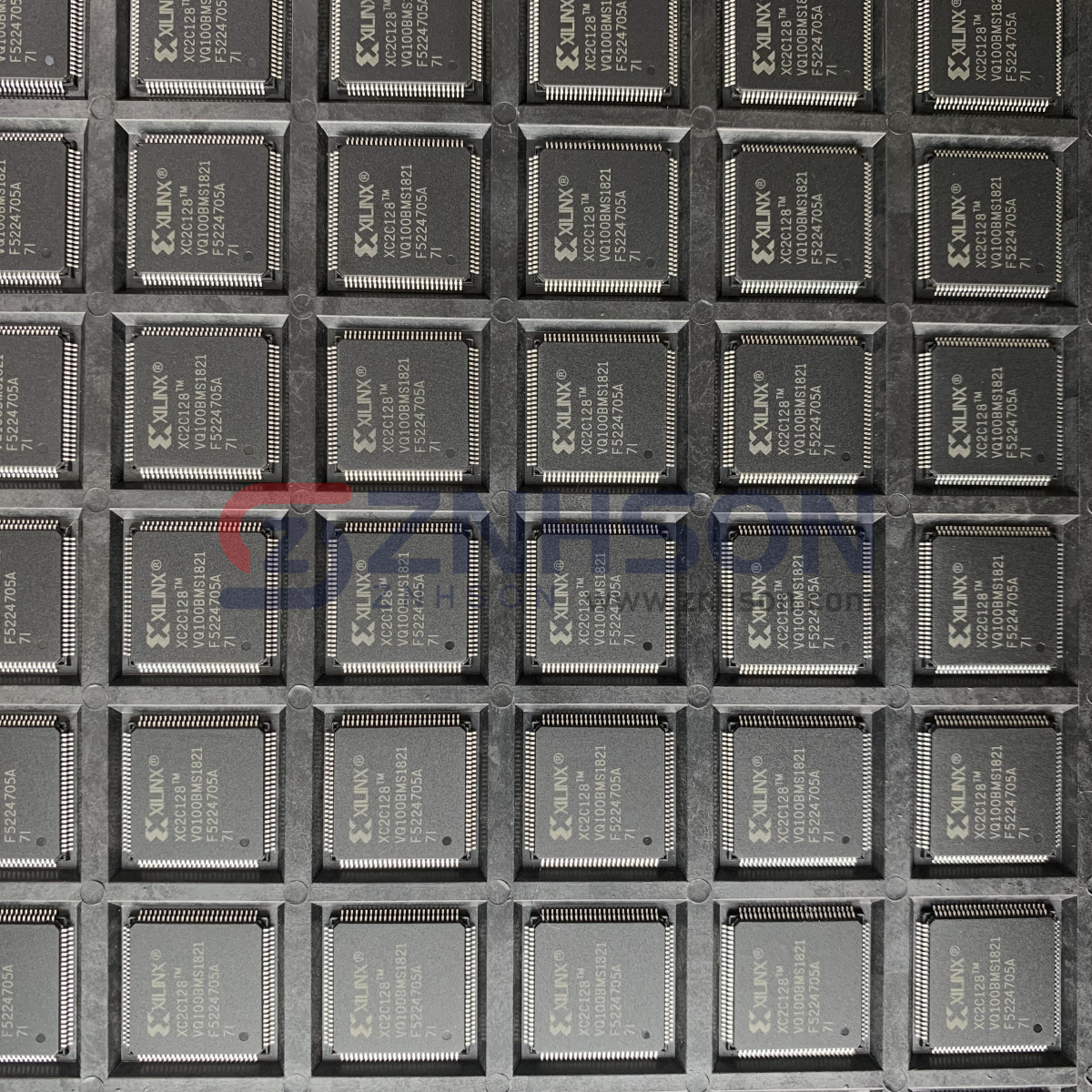 XC2C128-7VQG100I