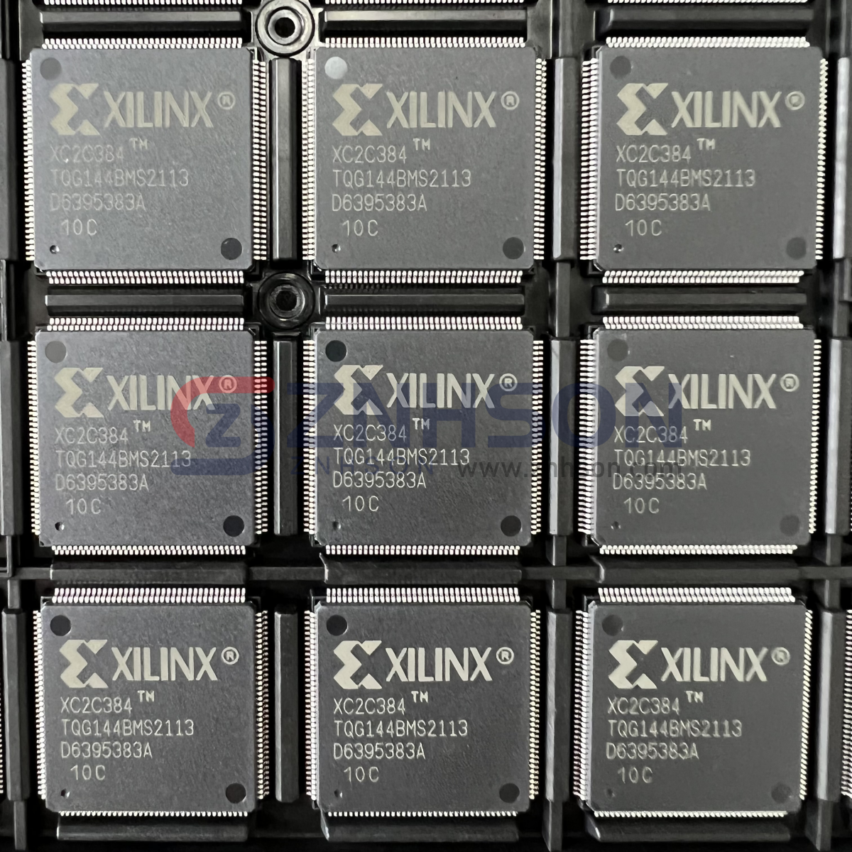 XC2C384-10TQG144C