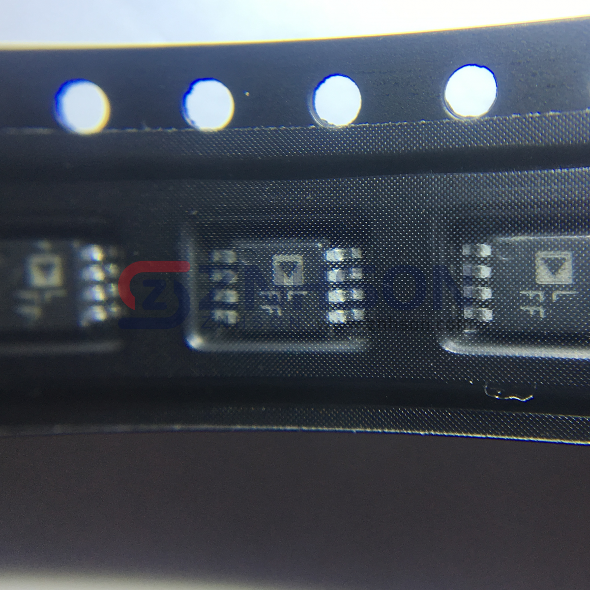 ADP3335ARMZ-5-R7