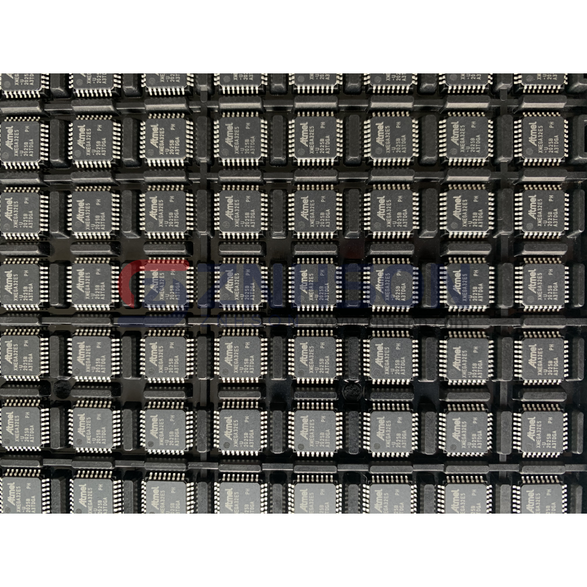 ATXMEGA32E5-AU