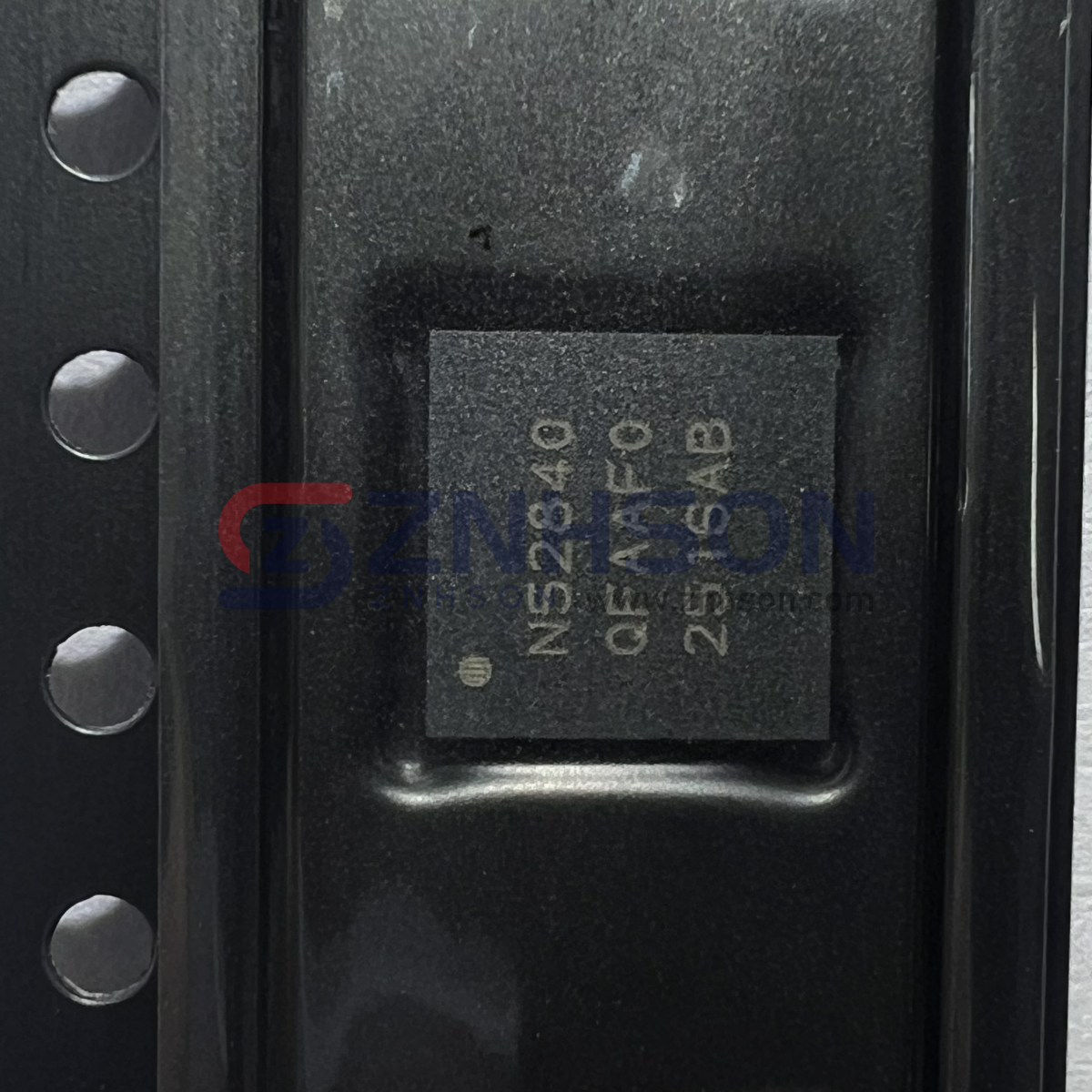 NRF52840-QFAA-F-R7